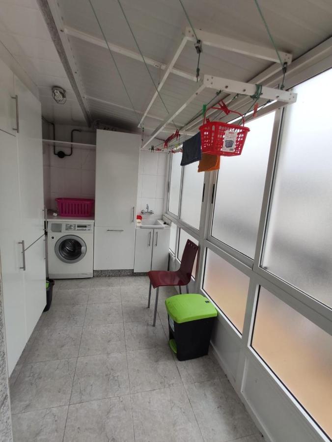 Byhouse Atico Matias Lopez Apartment Sarria Luaran gambar