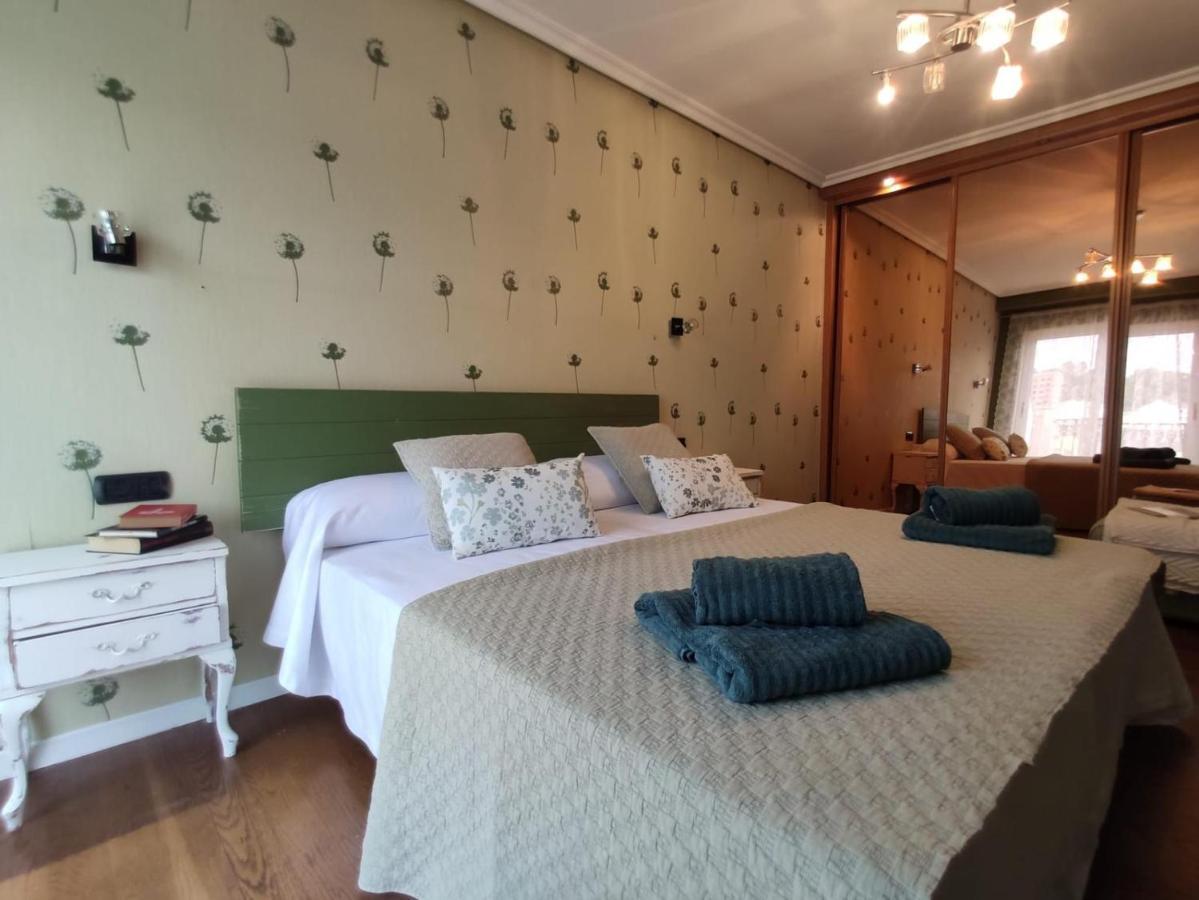 Byhouse Atico Matias Lopez Apartment Sarria Luaran gambar