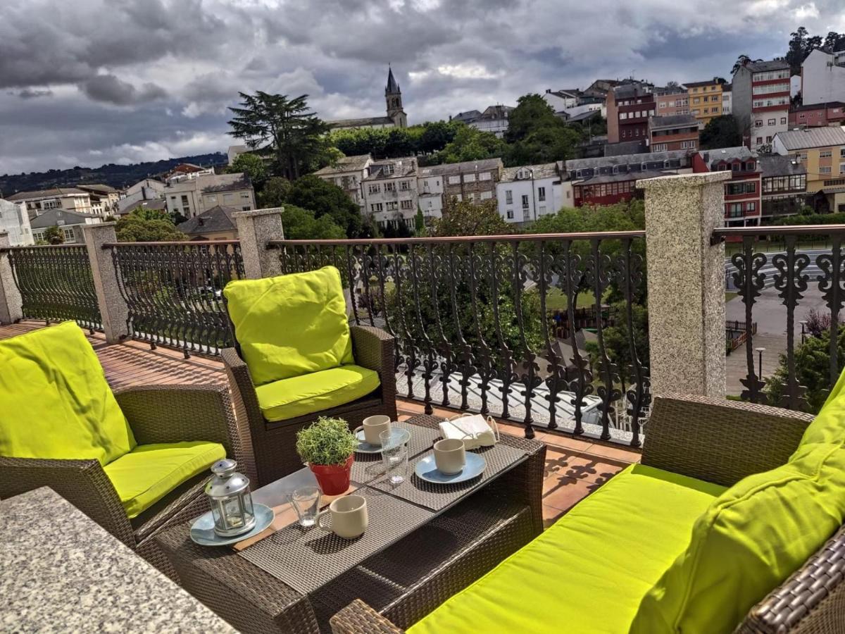 Byhouse Atico Matias Lopez Apartment Sarria Luaran gambar
